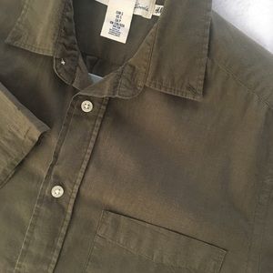 Short sleeve button down shirt dressy/casual